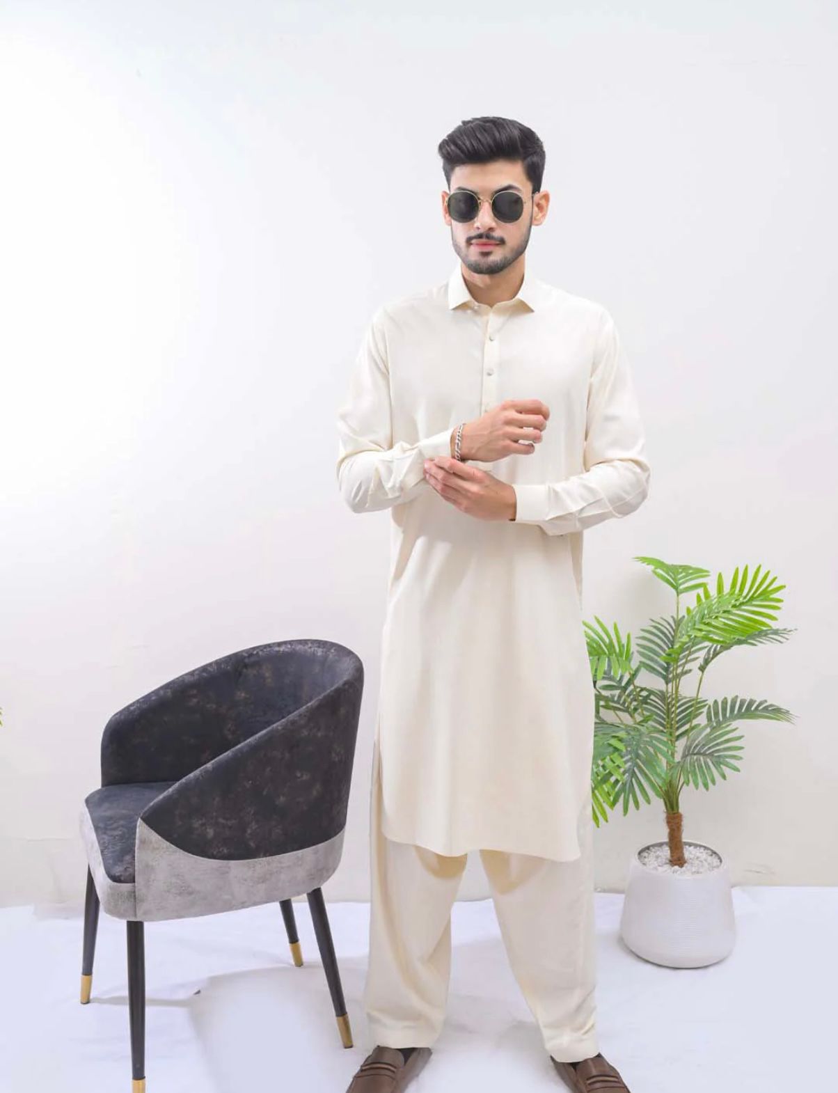 Shop Primary Image Shop Primary Image